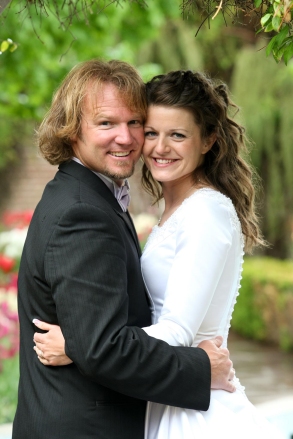 Editorial use only. No book cover usage.Mandatory Credit: Photo by Puddle Monkey Prods/Kobal/Shutterstock (5880618j)Kody Brown, Robyn BrownSister Wives - 2010Puddle Monkey Productions/Figure 8 FilmsUSATV PortraitTv Classics