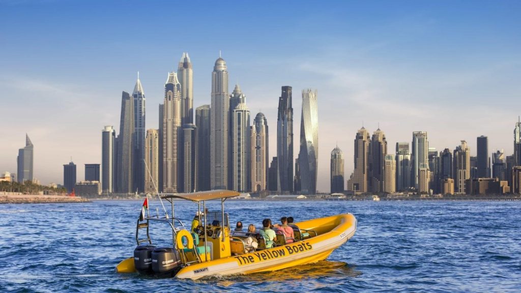 The best Dubai tour couple package by Roaming Routes 
