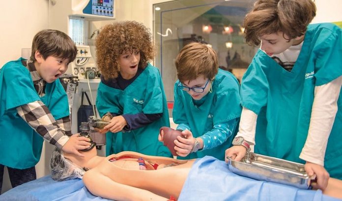 Give a detailed read to this article to learn what Kidzania can teach children about healthcare.